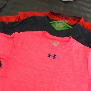 Set of 3 under armour  tops so L-XL
